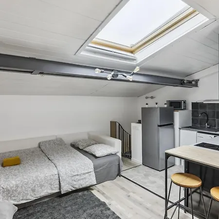 Chic Apart Near Paris Apartment